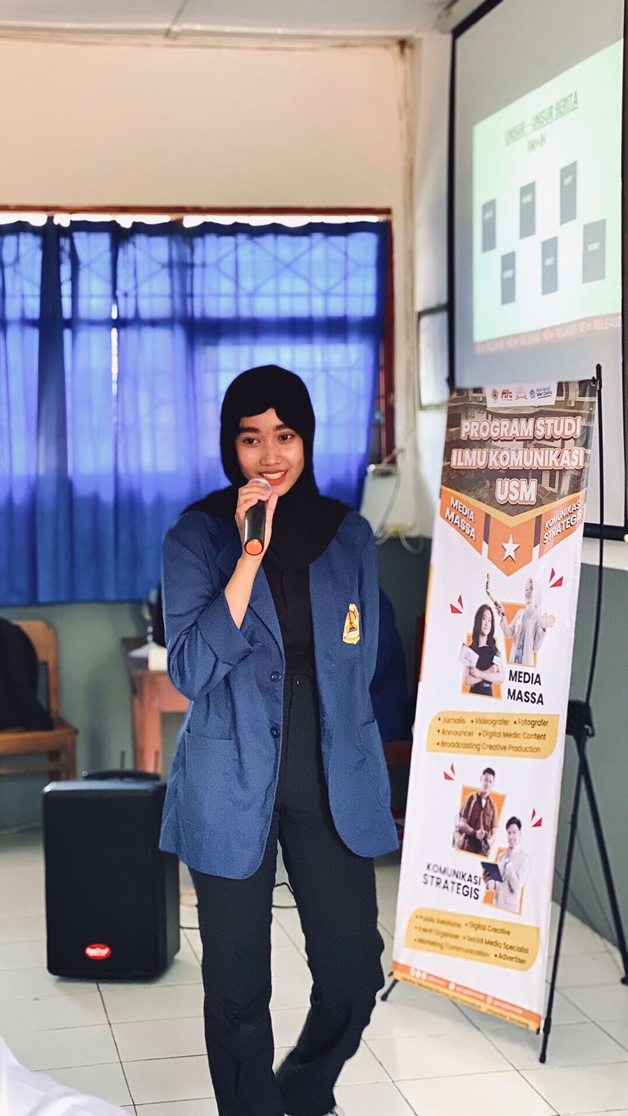 Kunjungi SMA Masehi 2 PSAK Semarang, Mahasiswa Ilmu Komunikasi Ajak Siswa Belajar Ilmu Jurnalistik